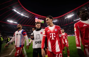 Jamal Musiala na primeira partida do Bayern de Munique após lesão