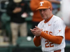 O número 3 do Texas venceu o Houston Christian por 16-3