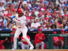 O defensor externo do Phillies, Johan Rojas, foi suspenso por 80 jogos por causa de uma substância proibida