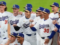 Os Dodgers receberam anéis do campeonato da World Series em uma cerimônia antes do jogo de sexta à noite