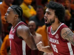 O salto tardio de Fillon deu ao número 17 do Alabama uma vantagem de 71-69 sobre o número 22 do Tennessee.