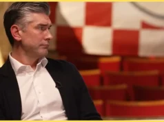 Relatório: Liverpool ‘monitora de perto’ o lateral de £ 70 milhões que acaba de ter ‘atuações de maioridade’