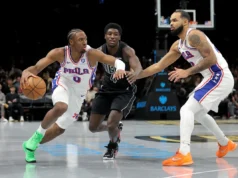 Johnny Broom, dos Sixers, ficará ausente por pelo menos 4 semanas após passar por uma cirurgia no joelho