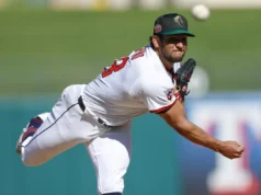 Notícias e notas aos pais: Espino começa hoje