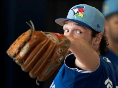 O arremessador do Blue Jays, Trey Yesavage, abrirá a temporada na lista de lesionados com uma lesão no ombro
