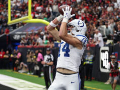 O Indianapolis Colts deve fazer uma oferta de agente livre para potencialmente substituir Alec Pierce