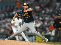 Chad Patrick teve dificuldades na derrota dos Brewers por 5-2 para os Tigers