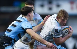 Não há derby do Y11, mas a rivalidade foi retomada em Cardiff