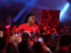 A estrela da WWE atacou o iShowSpeed no stream do YouTube antes da WrestleMania 42