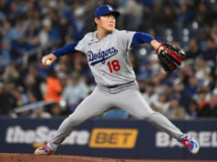Shohei Ohtani permanece na escalação dos Dodger após HBP Scare