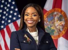 O democrata renunciou ao Congresso depois que seus próprios colegas o indiciaram por roubar US$ 5 milhões em dólares dos contribuintes