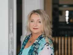 Falo com pessoas mortas na vida após a morte. Todos eles compartilham os mesmos arrependimentos sobre o tempo que passaram na Terra… mas não o que você pensa