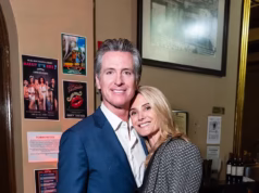 A ex-esposa de Gavin Newsom afirma que Bondi e Noem foram demitidos na ‘guerra contra todas as mulheres’ de Trump, embora fossem ’embalados no estilo Mar-a-Lago’.