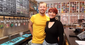 Ex-estrela de Coronation Street e cantora pop concedeu ordem de restrição contra perseguidor que fantasiava estuprar uma criança enquanto promovia abuso