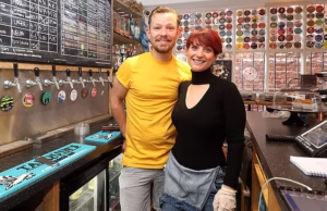 Ex-estrela de Coronation Street e cantora pop concedeu ordem de restrição contra perseguidor que fantasiava estuprar uma criança enquanto promovia abuso