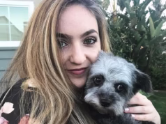 Mulher chocada ao encontrar seu amado cachorrinho vivo cinco anos depois que ele escapou de seu quintal