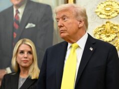 Trump considera demitir Pam Bondi por causa do tratamento dos arquivos de Epstein pelo procurador-geral