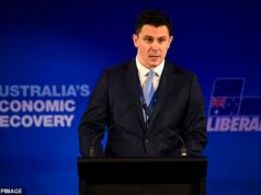 Andrew Hurst, o diretor mais antigo do Partido Liberal, renunciou após nove anos