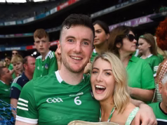 Louise Cantillon avalia que sua experiência burlesca foi um destaque durante as filmagens de seu novo programa de viagens TG4 em Chicago… mas a glamorosa apresentadora de TV e podcaster diz por que a emoção de ‘dançar com calcinhas brilhantes e sutiã’ de repente a está preocupando