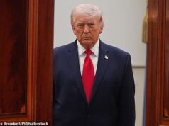 Trump coloca mais membros do gabinete em risco enquanto Pete Hegseth demite dois oficiais militares adicionais