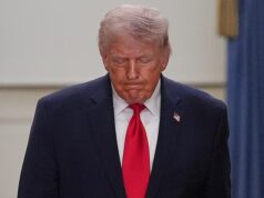 Os retalhistas enfrentam uma tempestade perfeita com a ‘Trumpflação’, aumentos de impostos sobre o trabalho e aumento do salário mínimo – à medida que as vendas caem 8%