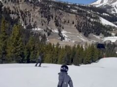 Meghan compartilha vídeo raro de Harry e Archie esquiando enquanto Duquesa diz que está ‘muito orgulhosa’