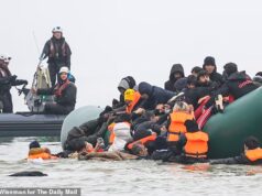 Shabana Mahmood acusada de ‘sigilo chocante’ sobre esquema de distribuição de £ 40.000 para famílias de requerentes de asilo reprovados