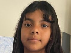 Bully da escola, 12 anos, preso por assassinato após atirar uma garrafa de metal em uma menina de 12 anos