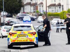 Um homem de 24 anos foi acusado de tentativa de homicídio após um tiroteio em Bristol que bloqueou três escolas