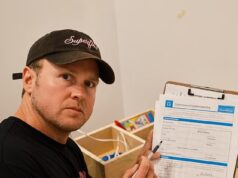 A ex-estrela de reality show Spencer Pratt se aproxima de Karen Bass para se tornar a próxima prefeita de Los Angeles