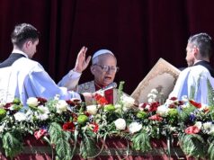 O discurso do Papa Leão 14 no Domingo de Páscoa parece estar enviando uma mensagem a Trump para ‘jogar fora aqueles que têm armas’