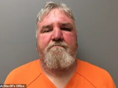 Motorista ‘bêbado’, 57, acusado de atropelar dezenas durante desfile religioso na Louisiana