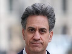 Red Ed enfrenta uma rebelião de base contra a proibição da perfuração de petróleo e gás no Mar do Norte – à medida que um número crescente de parlamentares trabalhistas exige que ele abandone a agenda líquida zero para enfrentar o aumento do custo de vida e contas mais baixas