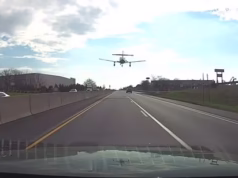 Pequeno avião faz pouso de emergência em interestadual cercado por motoristas distraídos