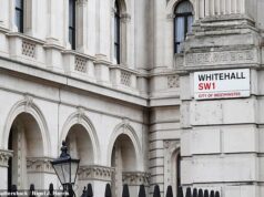 Os contribuintes dão um tapa na cara enquanto funcionários públicos reivindicam milhares para viajar para seus próprios departamentos