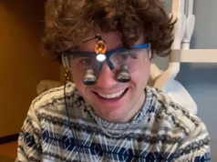 O promissor jovem estudante de odontologia, de 26 anos, sofreu uma morte distópica em um hospital de Connecticut que o viu sendo tratado e declarado morto por médicos nas telas de TV, alega o processo.