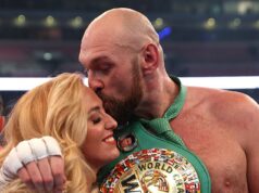 Tyson Fury está incomodando a esposa Paris e o pai John para que voltem ao boxe – mas Jeff Powell viu sua transformação em um lutador mais magro e feliz quando enfrenta um russo que lutou contra um urso pardo.