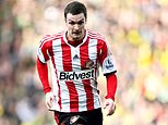 Como o desgraçado jogador de futebol Adam Johnson reconstruiu sua vida… a mulher que o largou para preparar um adolescente, e como ele passa seus dias agora: Obtenha acesso exclusivo a este artigo de assinante no Morning Mail Newsletter