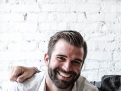 Executivo de restaurante com estrela Michelin usou US$ 1,4 milhão em dinheiro da empresa para comprar strippers, relógios e viagens de luxo para seus CÃES, afirma processo