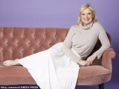 ‘Eu adorei meu trabalho. Estive lá por 28 anos: Carol Kirkwood revela pela primeira vez por que ela realmente deixou o BBC Breakfast. Suas conversas francas com seu marido mais novo sobre a mudança… e o desgosto secreto que ela nunca revelou