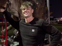 Um querido trabalhador de food truck, de 22 anos, que conquistou corações nos EUA, morreu em um terrível acidente de moto