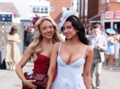 Aposte no estilo! Os glamorosos participantes das corridas de Aintree usam bainhas ousadas e vestidos elegantes para o Dia das Mulheres – enquanto Zara Tindall e sua filha Mia trazem um toque de elegância em ternos elegantes