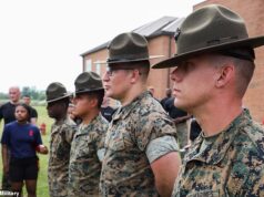 Fúria contra Trump pela “guerra sem fim”, já que milhões de jovens serão automaticamente inscritos no alistamento militar… incluindo uma reviravolta “doentia” sobre os imigrantes ilegais