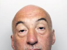 Furioso quando um estuprador condenado cumprindo duas penas de prisão perpétua ataca outra mulher sob a ponta de uma faca durante um dia de libertação não supervisionada da prisão pública