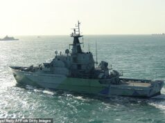 Mail on Sunday comenta: A necessidade de ajuda francesa para proteger nossas costas expõe esta crise nacional