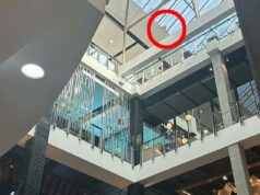 Os serviços de emergência correram para o shopping center Broadway enquanto a área era isolada