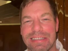 O vídeo de ‘Party Yacht’ mostra Eric Swalwell com o rosto inchado sendo chutado em um roupão de banho – enquanto ele deixa o Congresso em meio a acusações de estupro