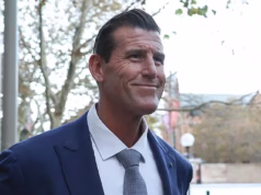 O herói caído do SAS, Ben Roberts-Smith – e o chefe da prisão que o parabenizou na prisão com uma mensagem muito eloqüente – estão em sua primeira semana atrás das grades.