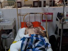 Turista britânico preso no hospital com uma conta de £ 40.000 em detalhes técnicos do seguro depois de cair da motocicleta três horas depois de chegar ao Sri Lanka