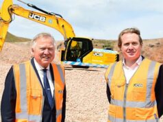 A herdeira britânica da JCB, Rachel Reeves, ameaça transferir empresa multibilionária para os EUA para protestar contra ataque fiscal sobre herança